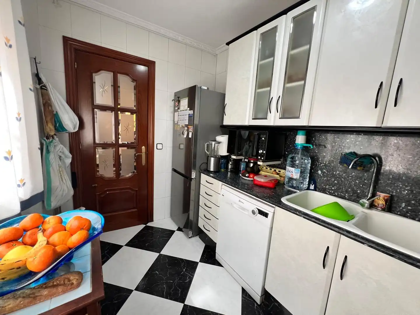 Cuina de Casa o xalet en venda en Sabadell amb Aire condicionat, Calefacció i Jardí privat