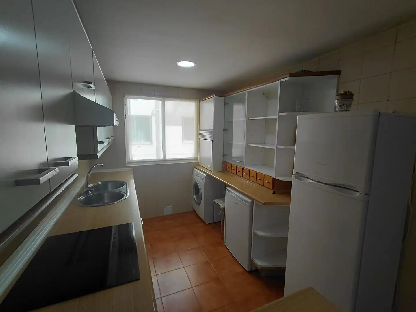 Cocina de Dúplex de alquiler en A Coruña Capital  con Jardín privado, Parquet y Amueblado