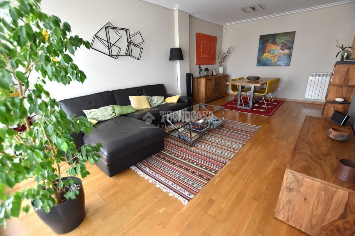 Sala d'estar de Pis en venda en Getafe amb Aire condicionat, Calefacció i Terrassa