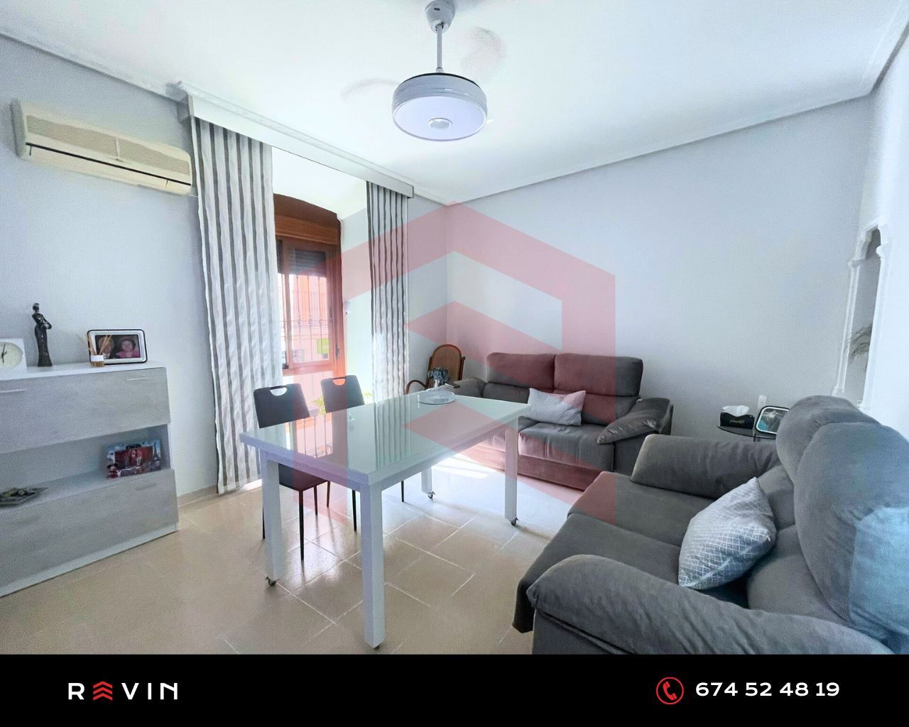 Living room of Flat for sale in  Jaén Capital  with Air Conditioner, Furnished and Oven