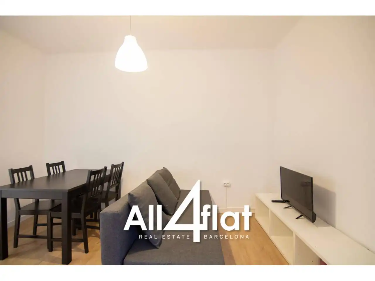 Vista exterior de Piso de alquiler en L'Hospitalet de Llobregat con Amueblado