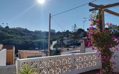 Vista exterior de Casa adosada en venda en Fuengirola amb Aire condicionat, Calefacció i Terrassa