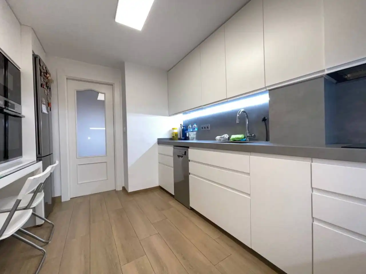Cocina de Piso de alquiler en Estepona con Aire acondicionado, Calefacción y Terraza