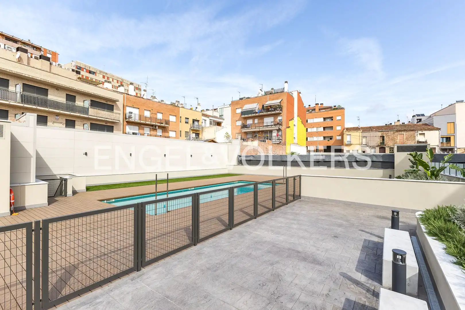 Piscina de Pis de lloguer en Sabadell amb Aire condicionat, Calefacció i Piscina