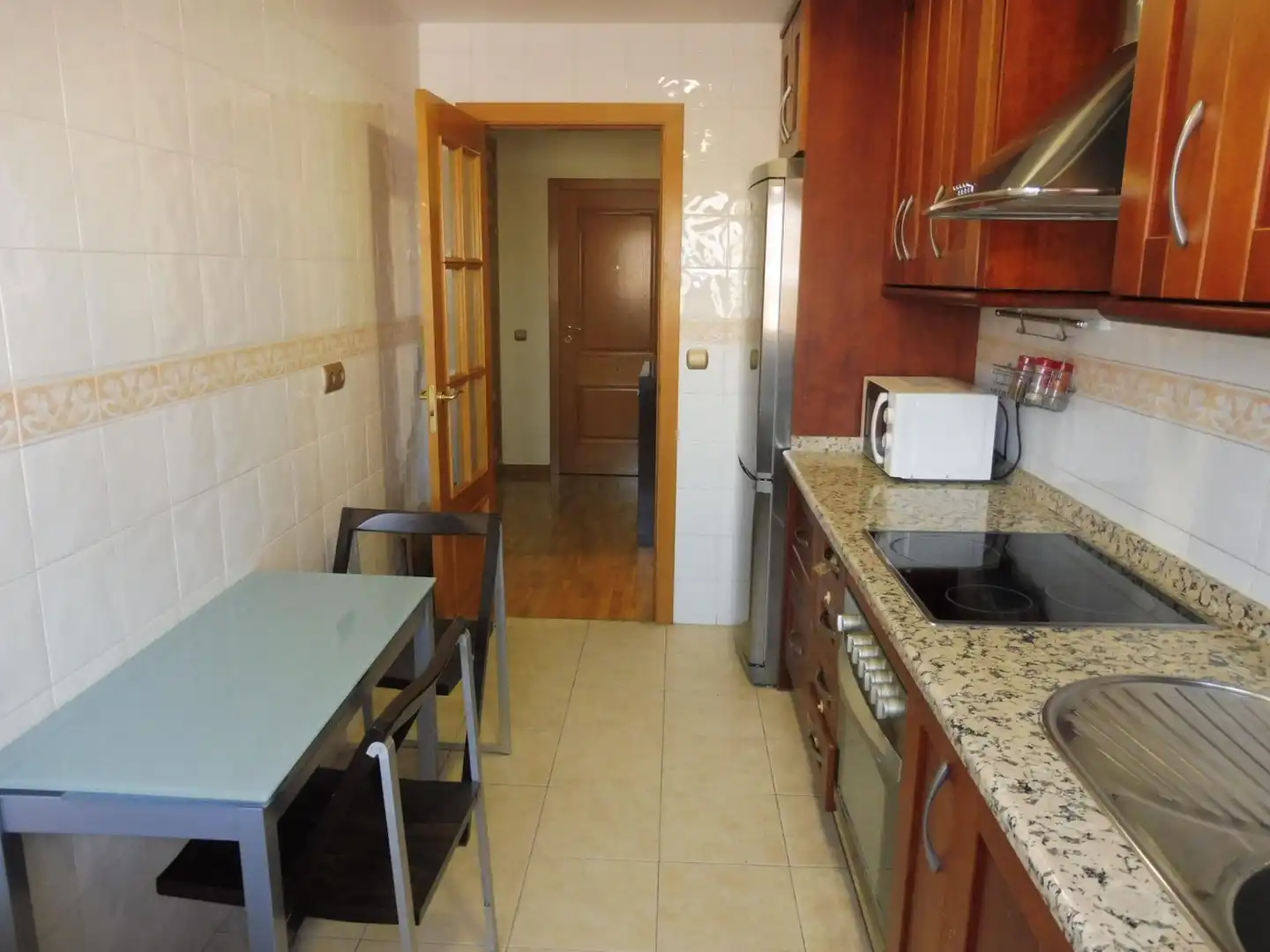 Kitchen of Flat for rent in Granada  with Heating and Furnished