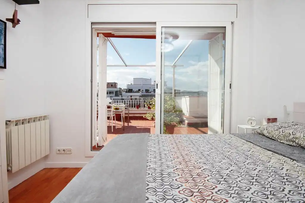 Habitación de Ático en venta en Barcelona con Aire acondicionado, Calefacción y Parquet