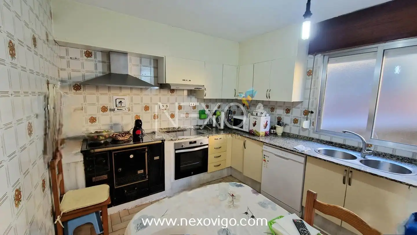 Cocina de Casa o chalet en venta en Moaña con Jardín privado, Terraza y Trastero