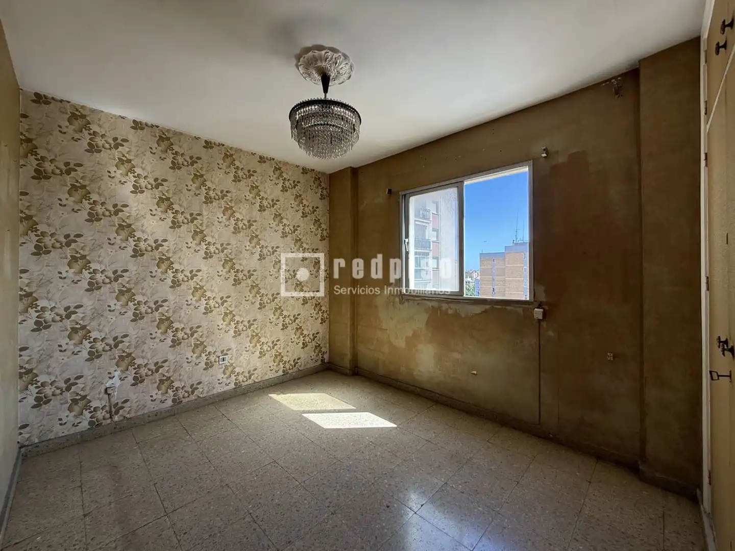 Habitación de Piso en venta en Málaga con Calefacción, Terraza y Alarma
