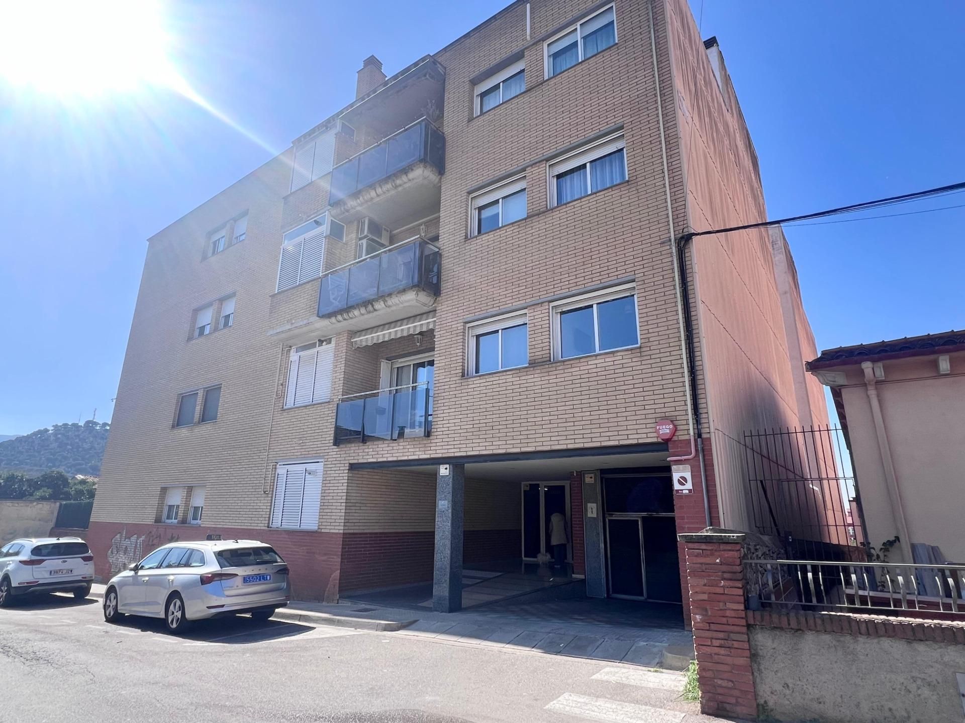 Vista exterior de Piso en venta en Martorelles con Calefacción, Trastero y Balcón