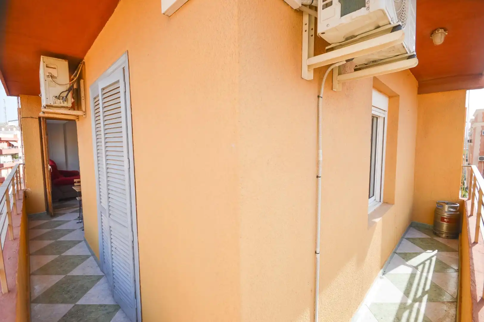 Außenansicht von Wohnung zum Verkauf in Benahadux mit Klimaanlage, Heizung und Terrasse
