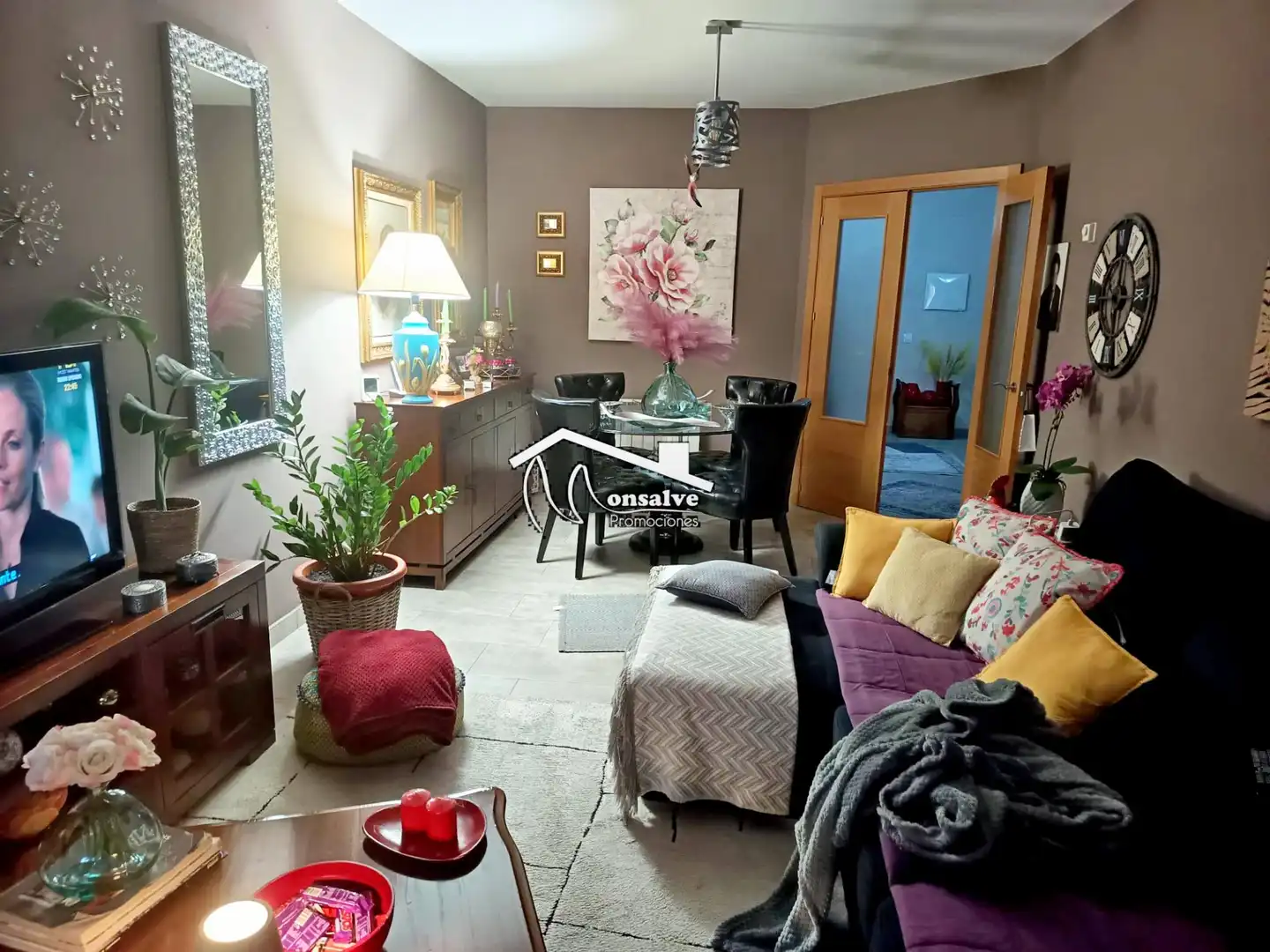 Sala de estar de Casa adosada en venta en Yeles con Aire acondicionado, Calefacción y Jardín privado