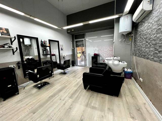 Local comercial en Venta en Shanti Andia en Cortijo Alto
