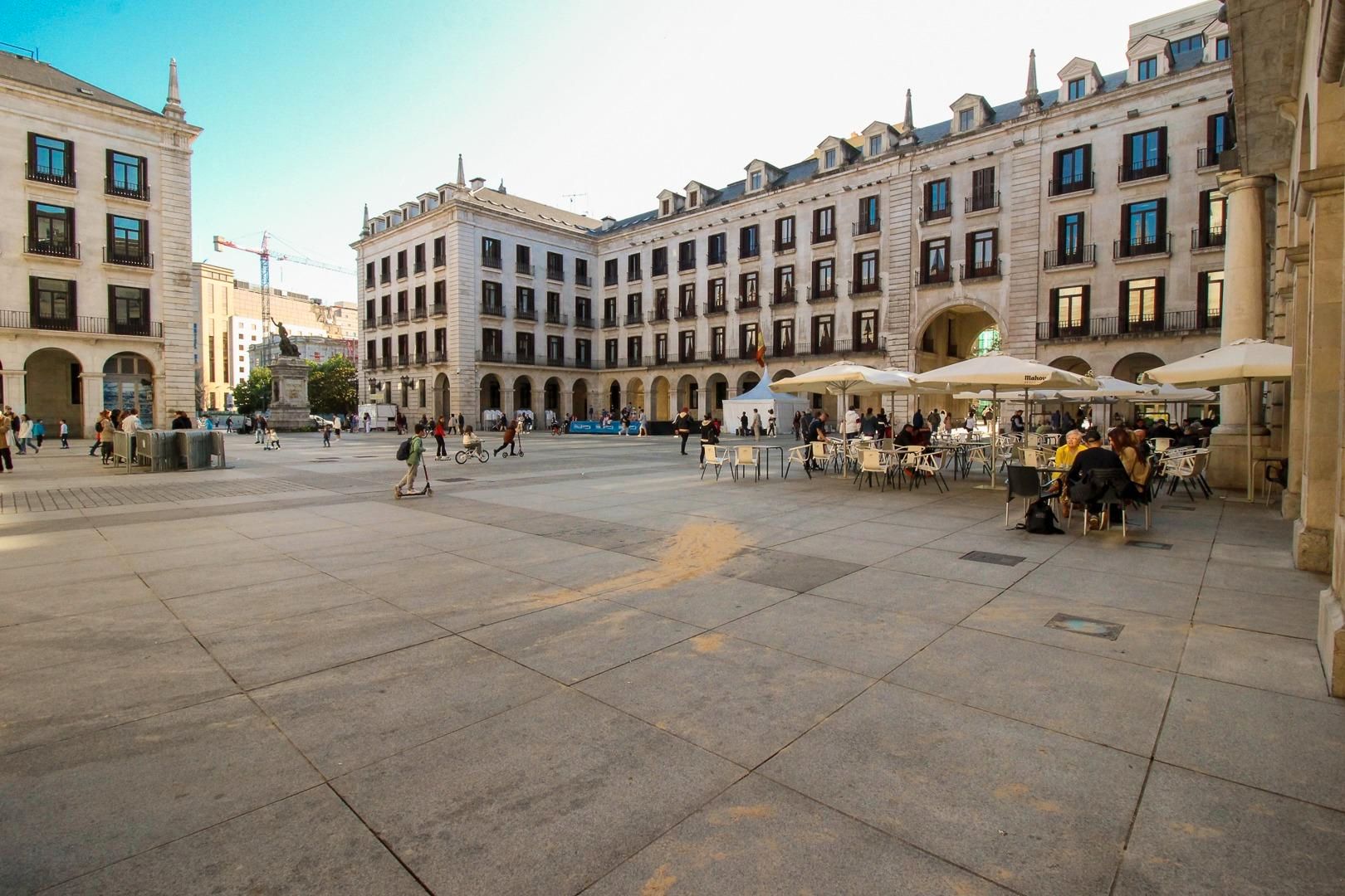Vista exterior de Pis en venda en Santander amb Moblat