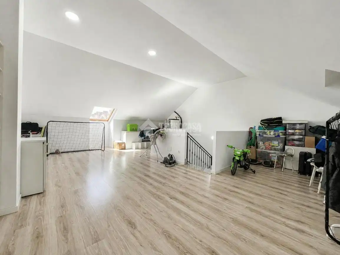 Casa aparellada amb jardí en venda a San Martín de la Vega, imagen 18