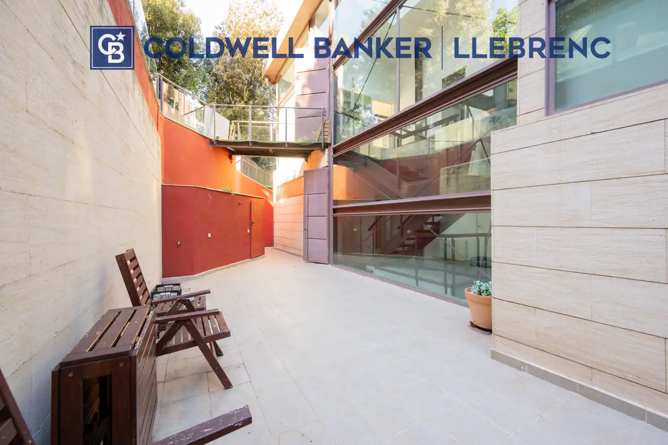 Vista exterior de Casa o chalet en venta en Barcelona con Calefacción, Jardín privado y Parquet