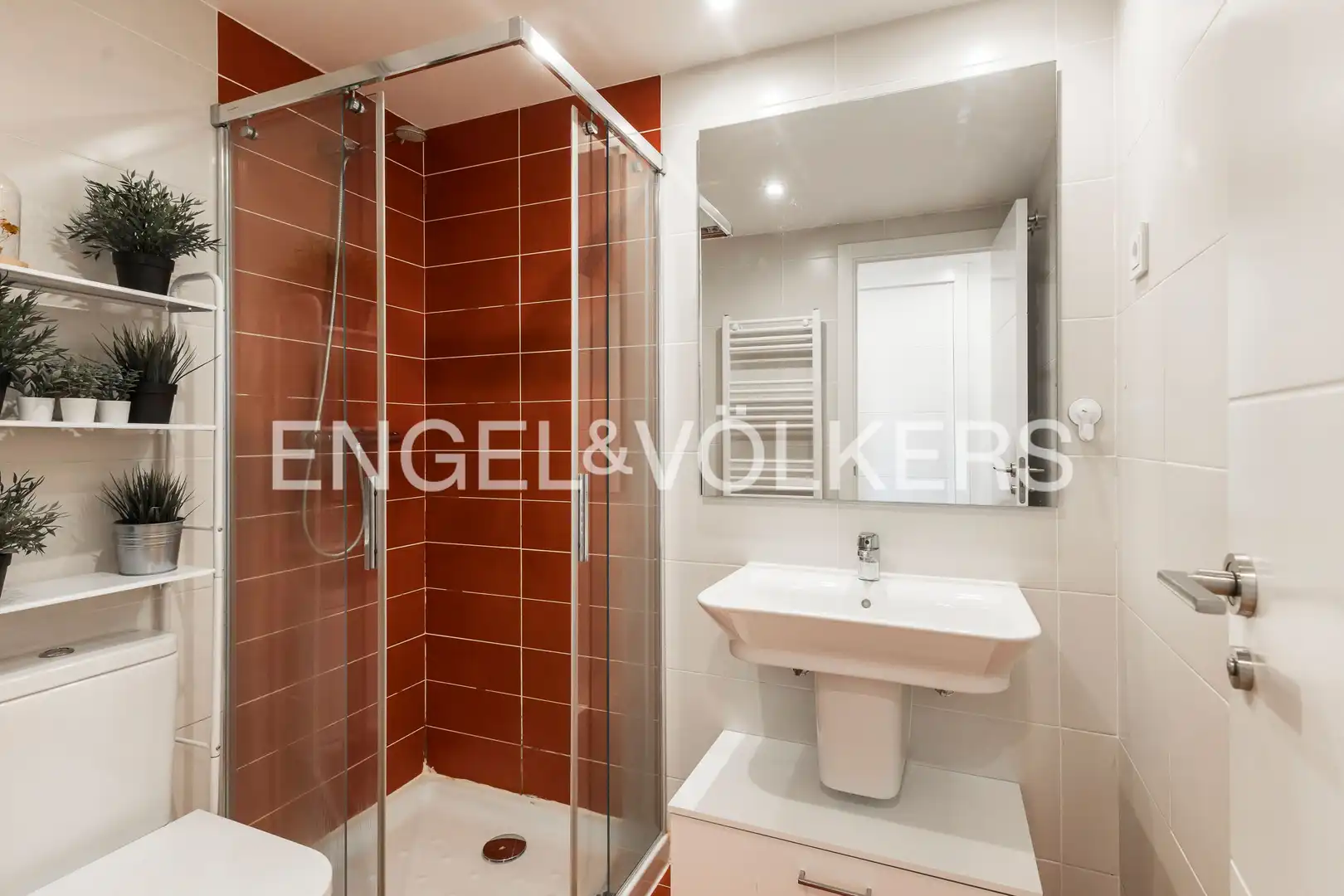 Baño de Piso en venta en Madrid con Aire acondicionado, Calefacción y Parquet