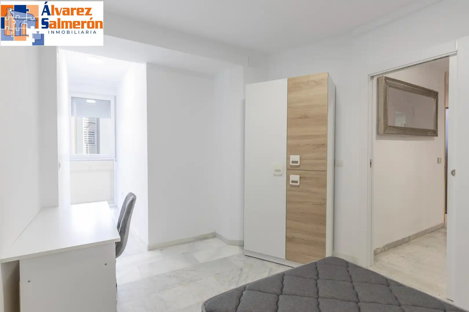 Bedroom of Flat for rent in Granada  with Air Conditioner and Furnished