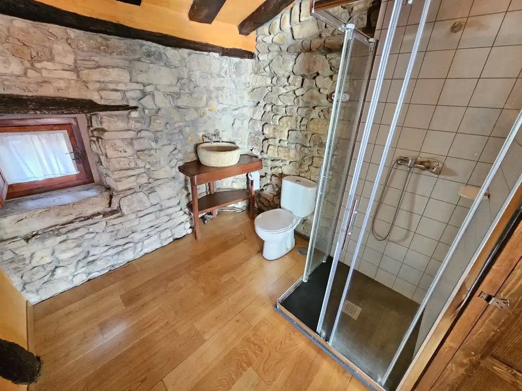 Bany de Edifici en venda en Avilés