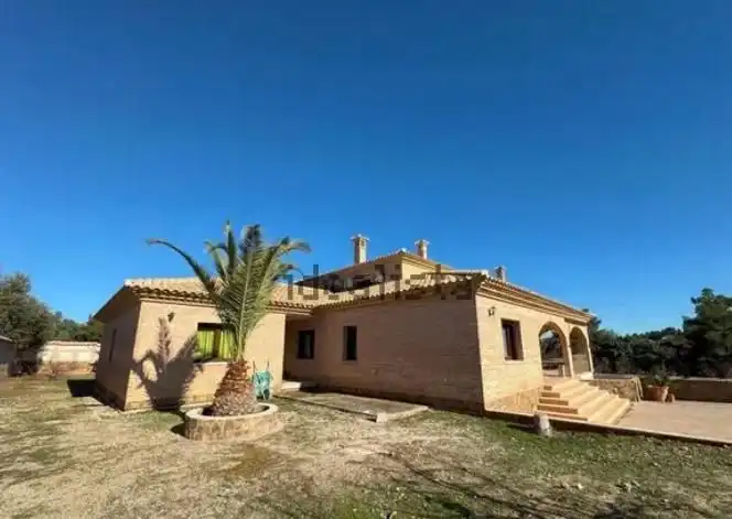 Casa amb jardí en venda a Los Cigarrales - La Bastida, imagen 45