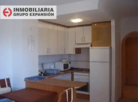 Küche von Wohnung zum Verkauf in Castilblanco de los Arroyos mit Privatgarten, Terrasse und Möbliert