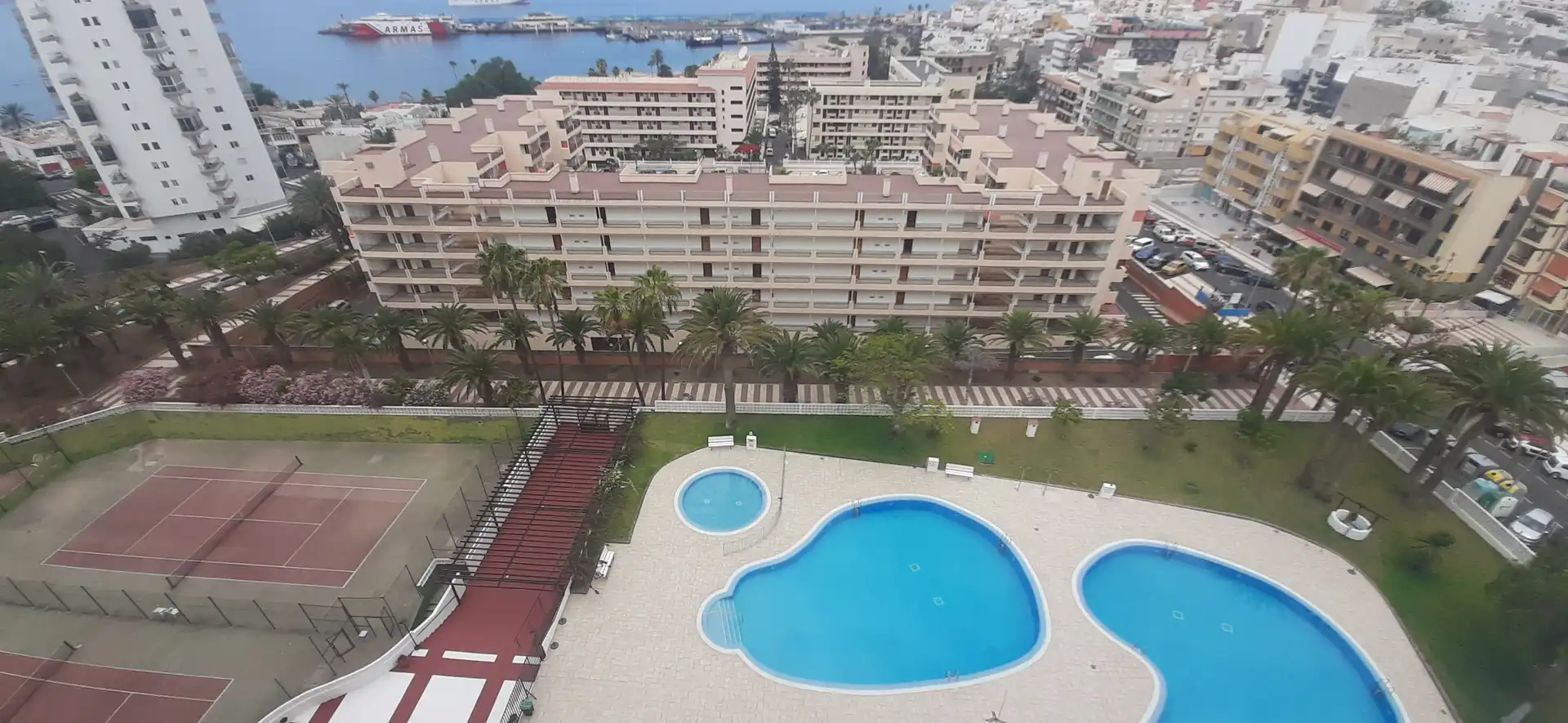 Swimming pool of Apartments for sale in Arona  with Furnished, Oven and Washing machine