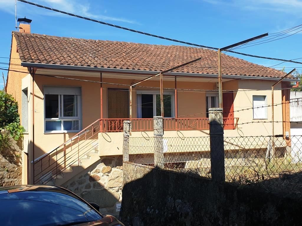 Exterior view of Country house for sale in Barbadás  with Private garden and Terrace