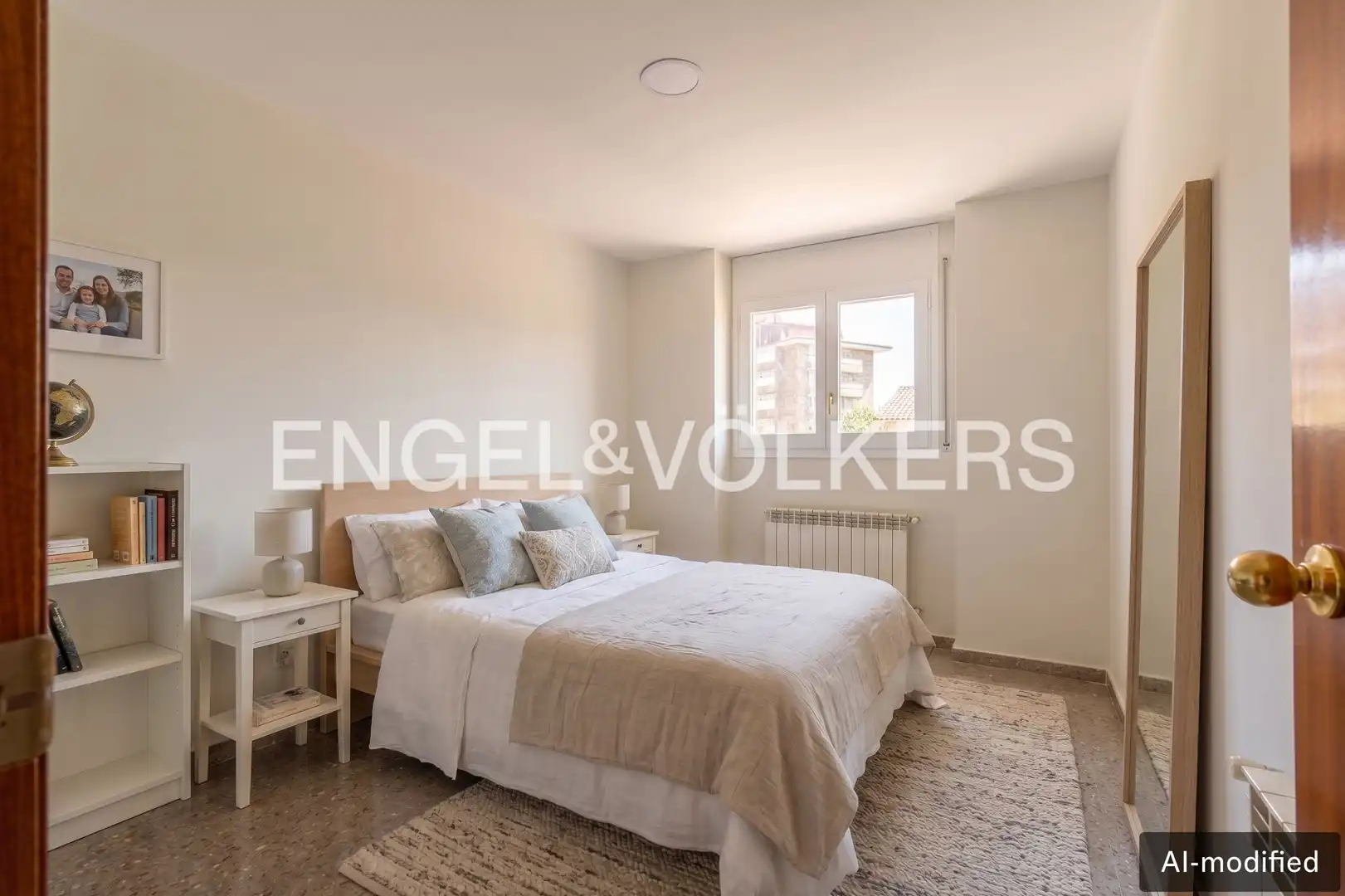 Habitación de Casa adosada en venta en Ripollet con Calefacción, Jardín privado y Terraza