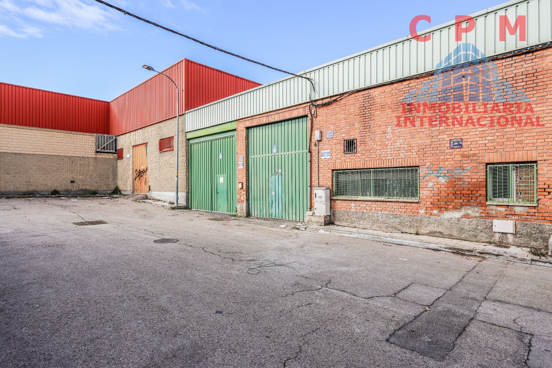 Exterior view of Industrial buildings for sale in Arganda del Rey  with Heating and Alarm