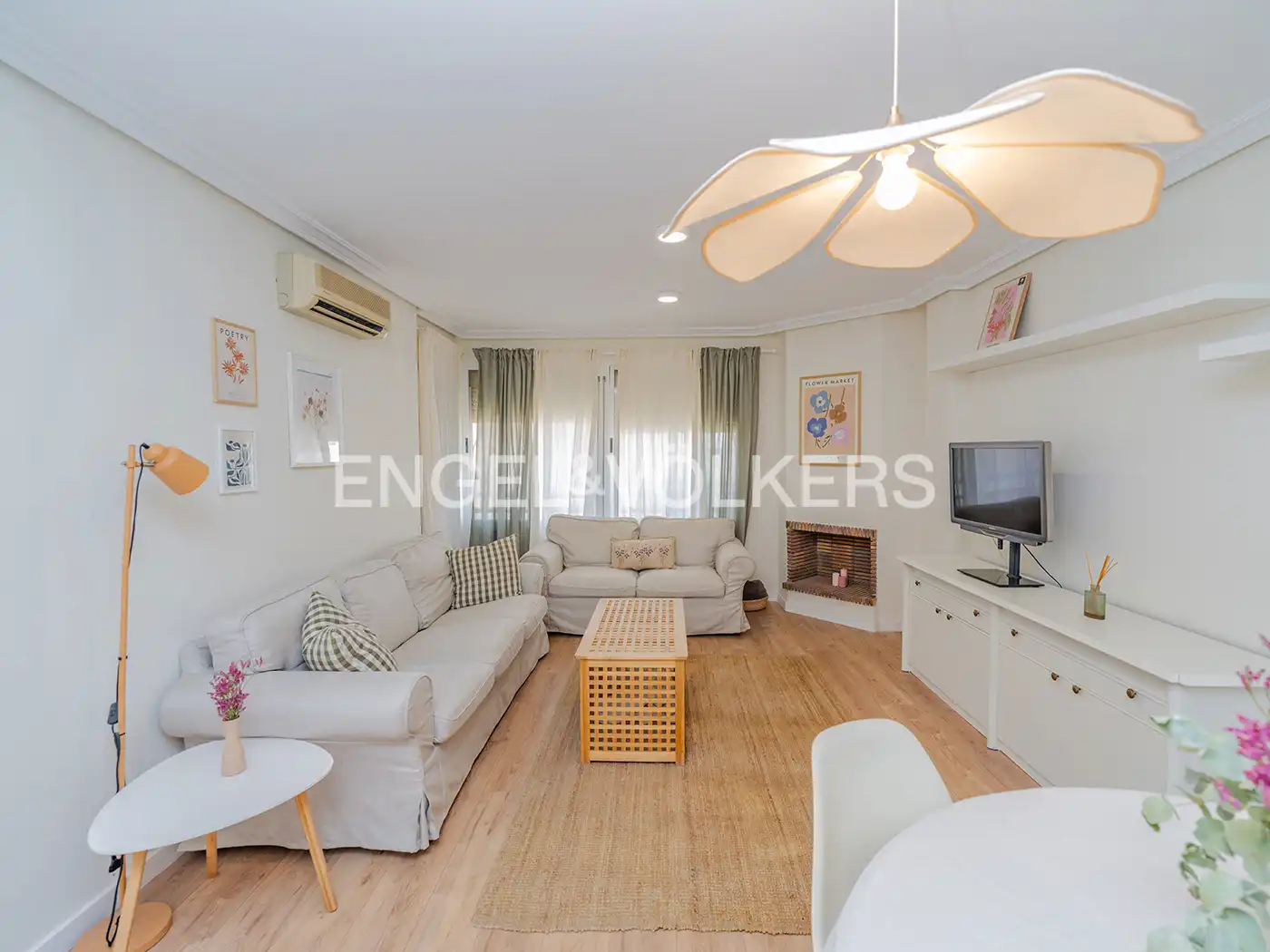 Sala de estar de Piso en venta en Alicante / Alacant con Aire acondicionado y Calefacción