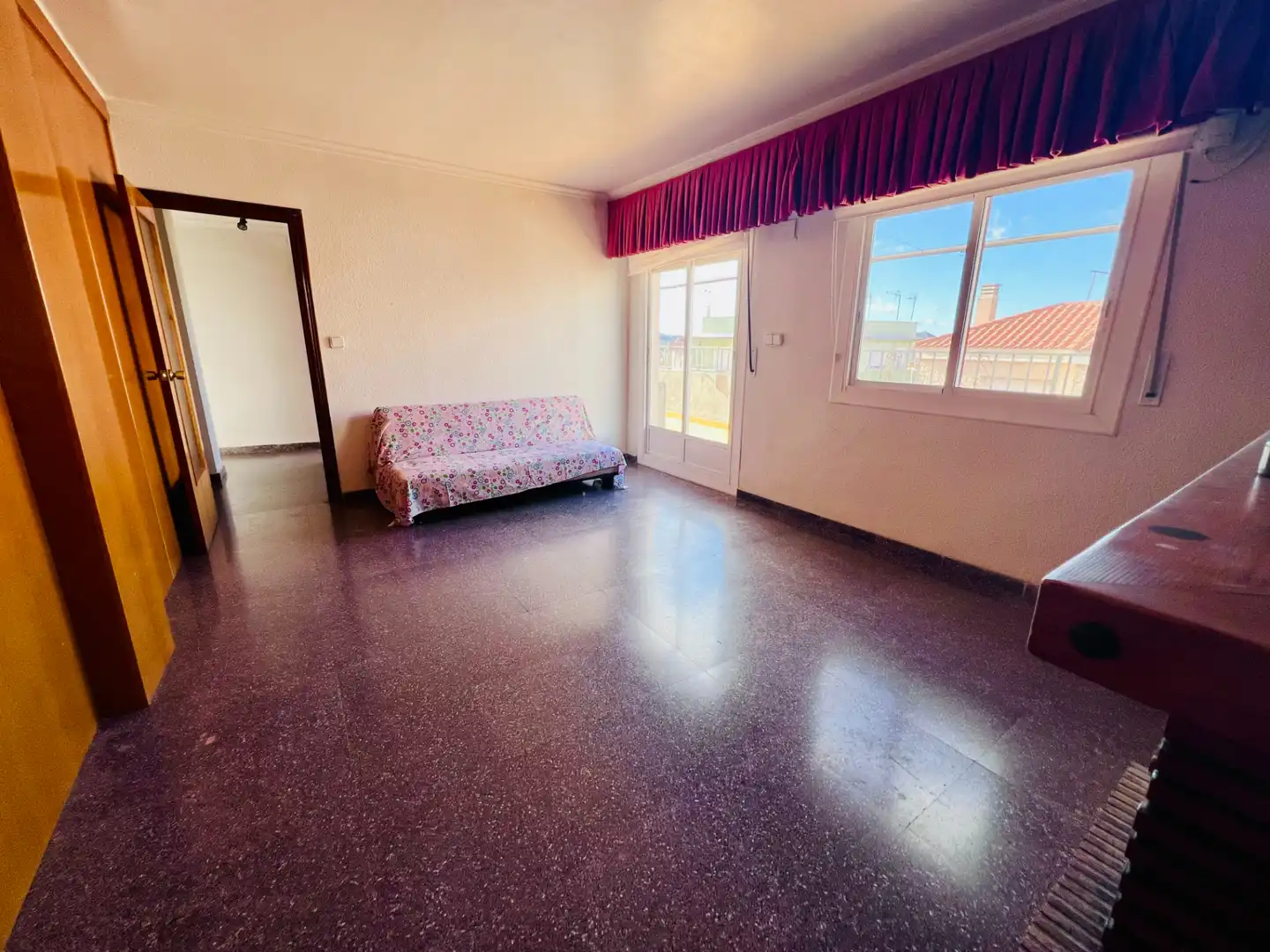 Habitación de Ático en venta en Petrer con Calefacción, Terraza y Horno