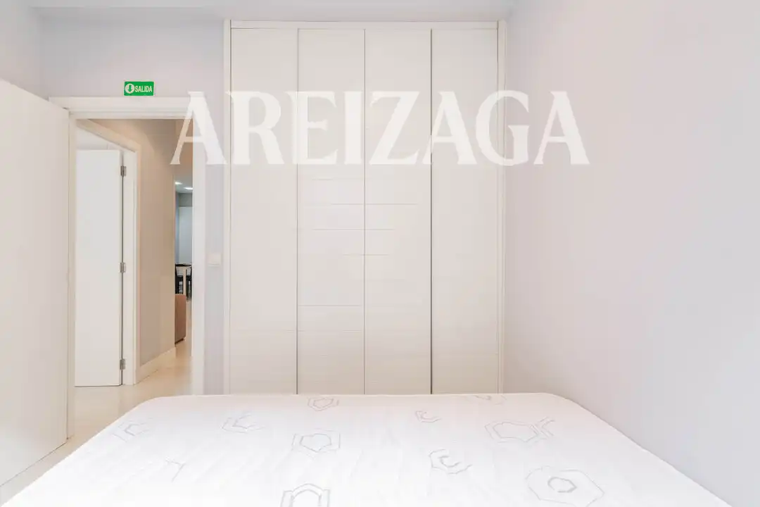 Habitación de Piso en venta en Donostia - San Sebastián  con Calefacción