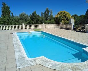 Piscina de Casa o xalet en venda en Almoguera amb Jardí privat, Terrassa i Piscina