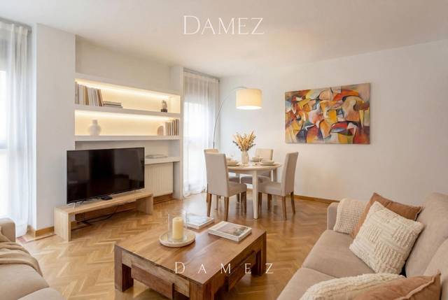 Piso en Venta en Adelfas