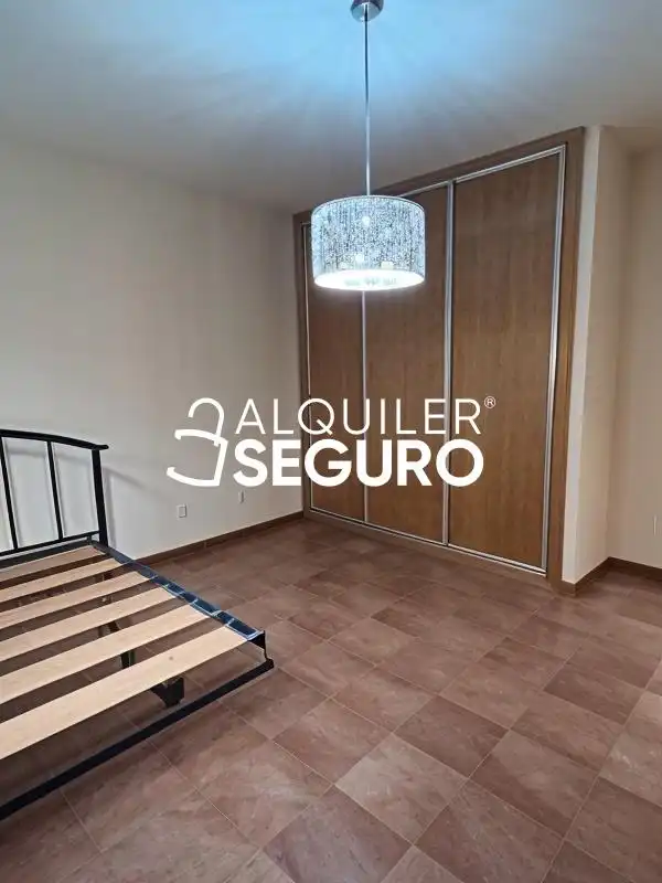 Dormitori de Casa o xalet de lloguer en Torrejón de Ardoz amb Aire condicionat, Calefacció i Terrassa