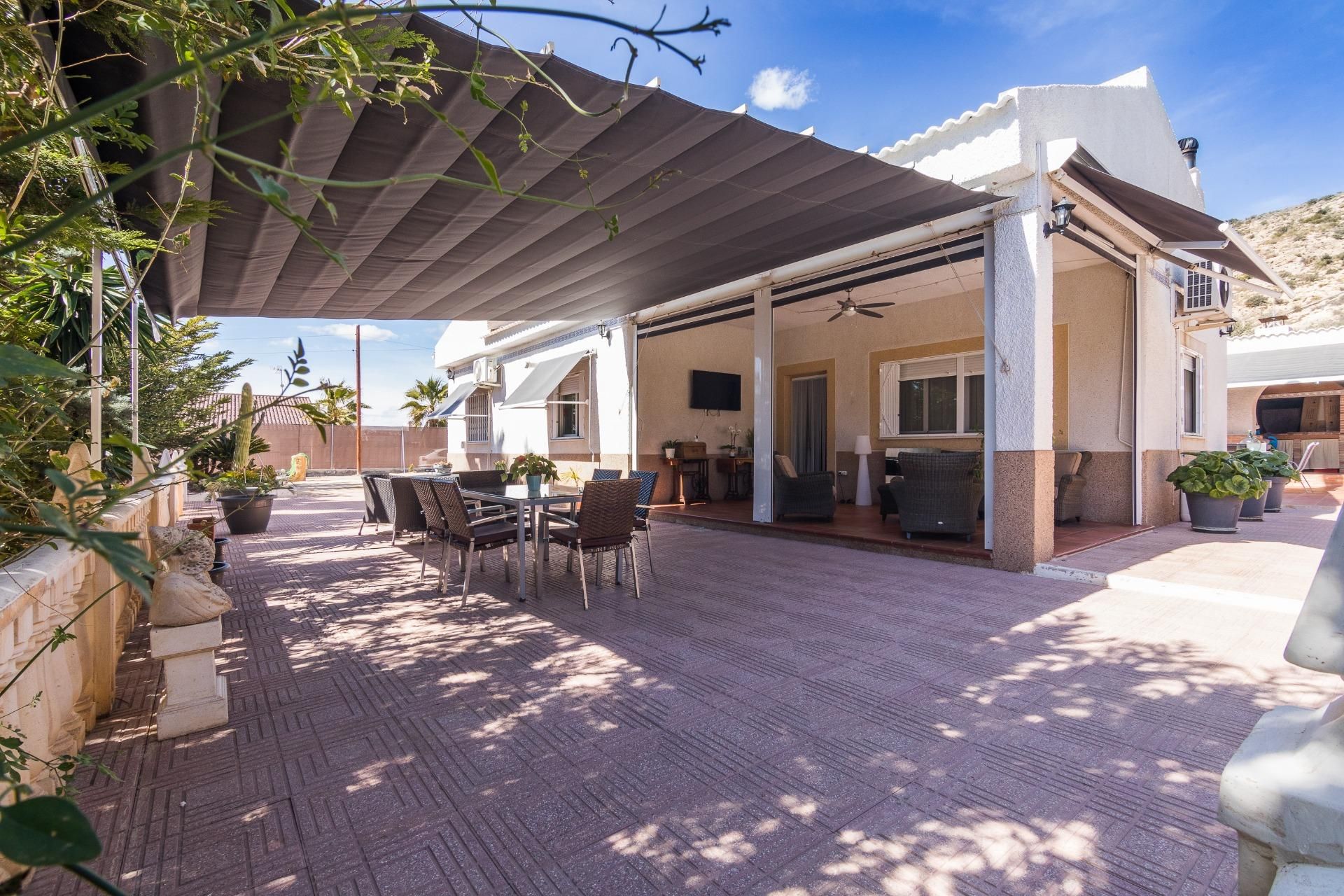 Terrace of House or chalet for sale in Elche de la Sierra  with Air Conditioner, Heating and Private garden
