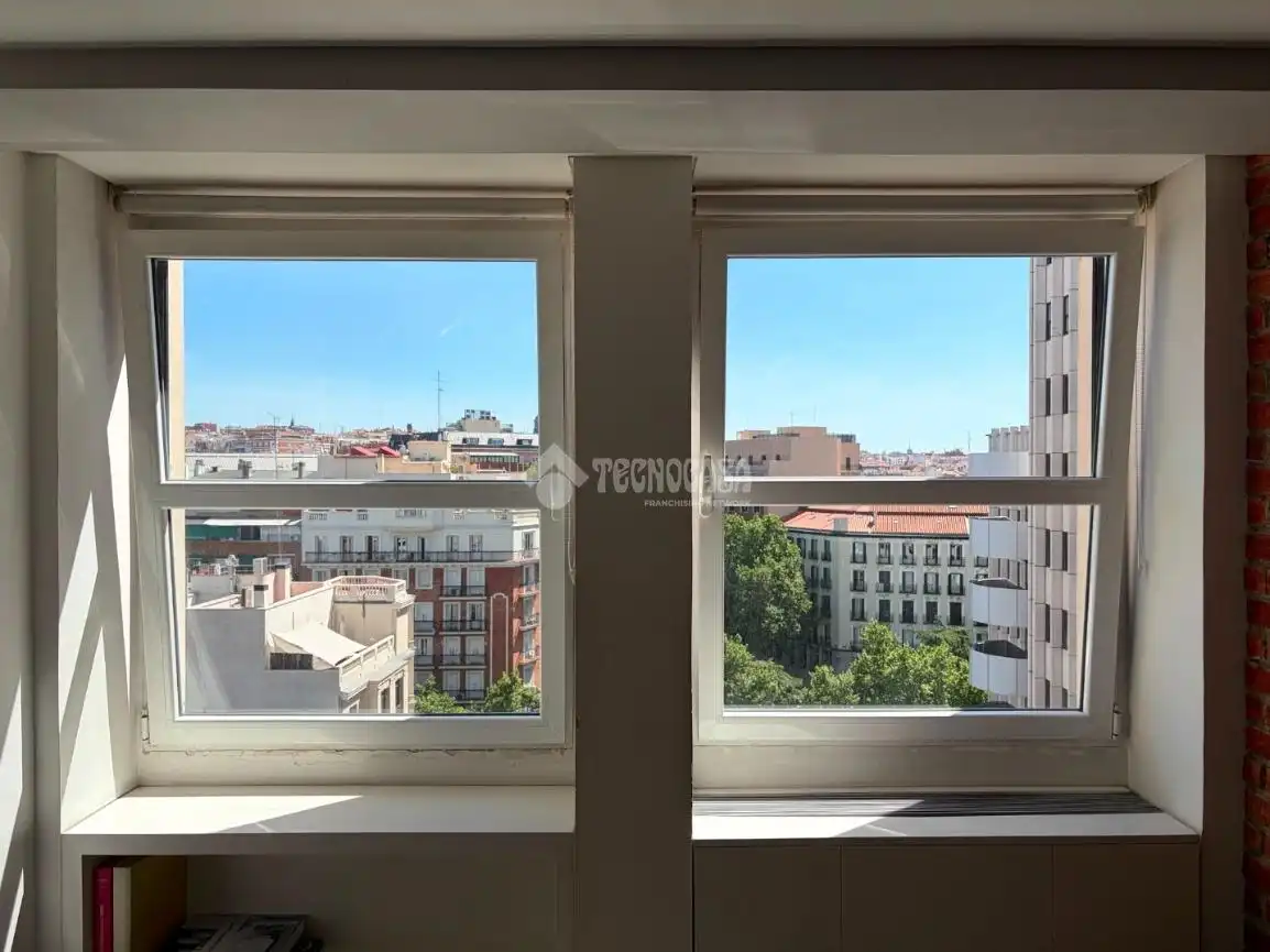 Vista exterior de Piso en venta en Madrid con Aire acondicionado y Calefacción