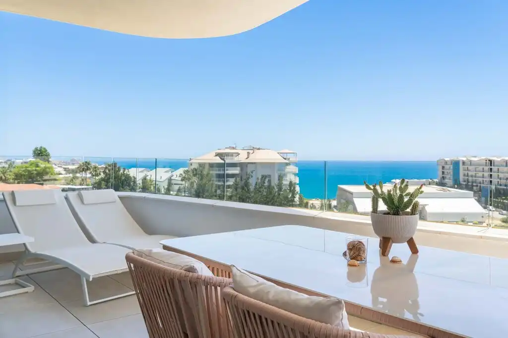 Apartament amb piscina en venda a El Higuerón, imagen 3