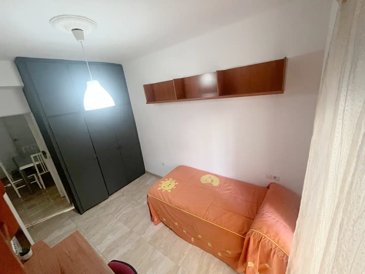 Appartamento con ascensore in affitto a Calle Doctor Fernando Escobar 4, imagen 3