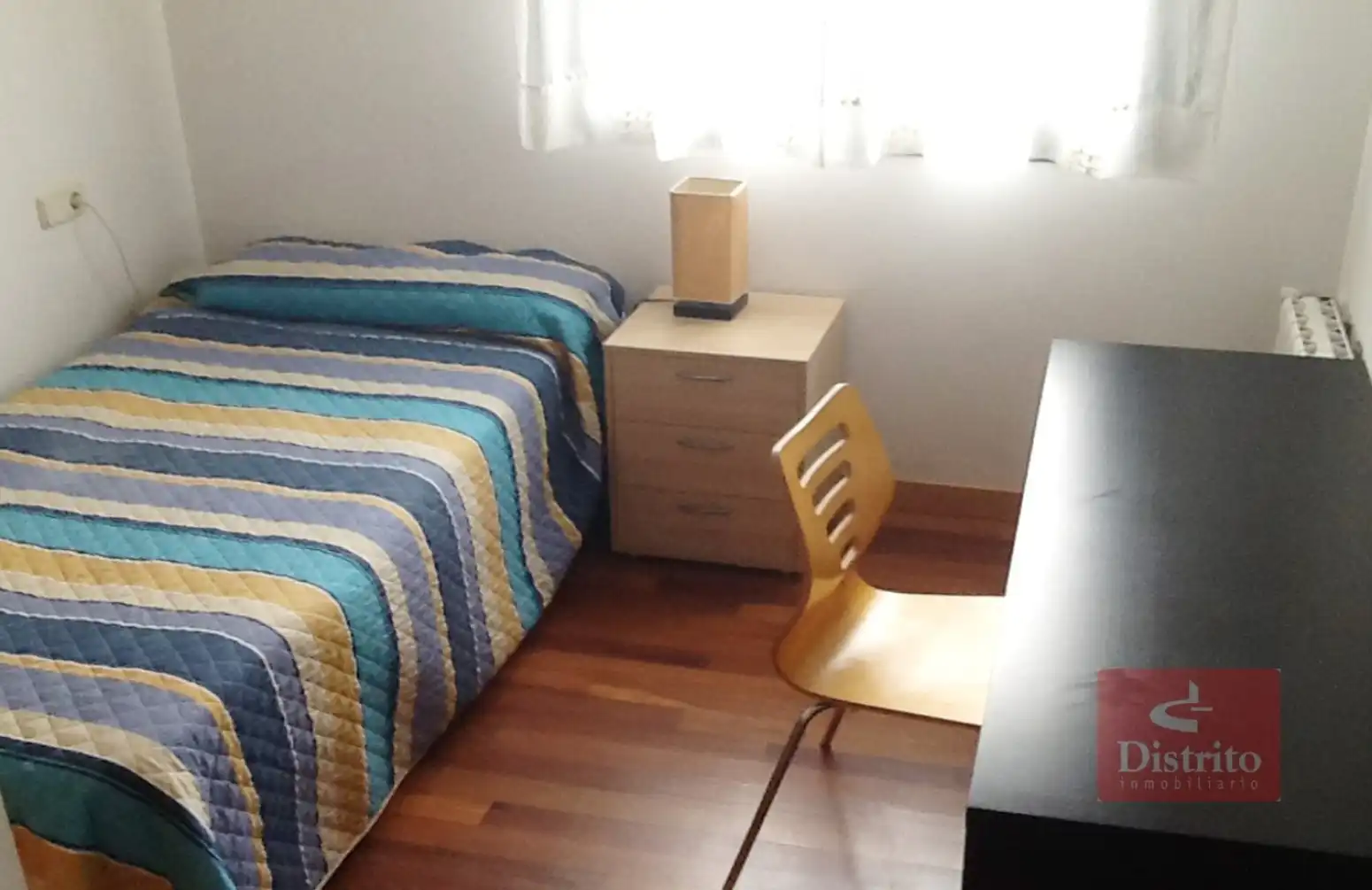 Schlafzimmer von Wohnung zur Miete in Santander mit Heizung, Möbliert und Balkon