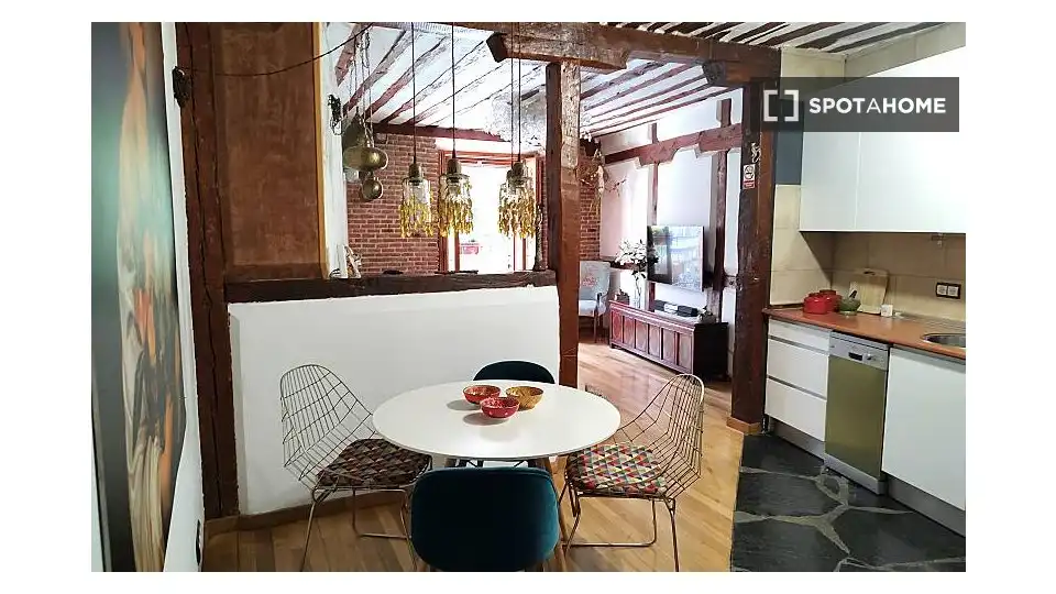 Flat with terrace to rent in Centro