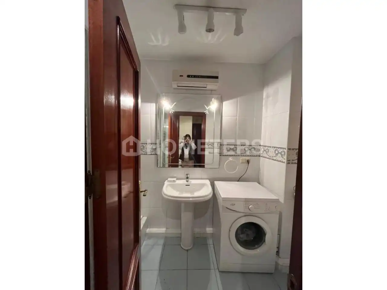 Badezimmer von Wohnung zum Verkauf in Irun  mit Heizung, Möbliert und Ofen