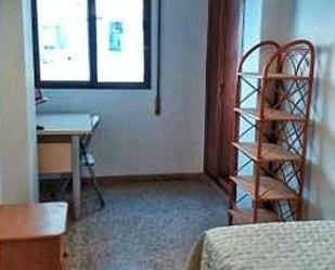 Bedroom of Flat to rent in  Valencia Capital  with Air Conditioner and Balcony