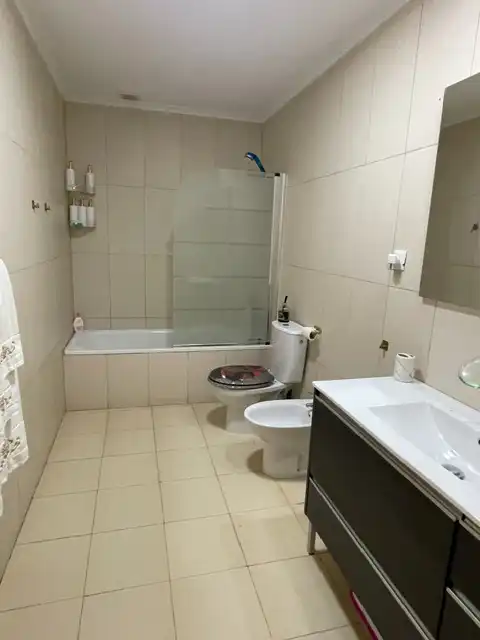 Baño de Dúplex en venta en Piélagos con Calefacción, Trastero y Amueblado