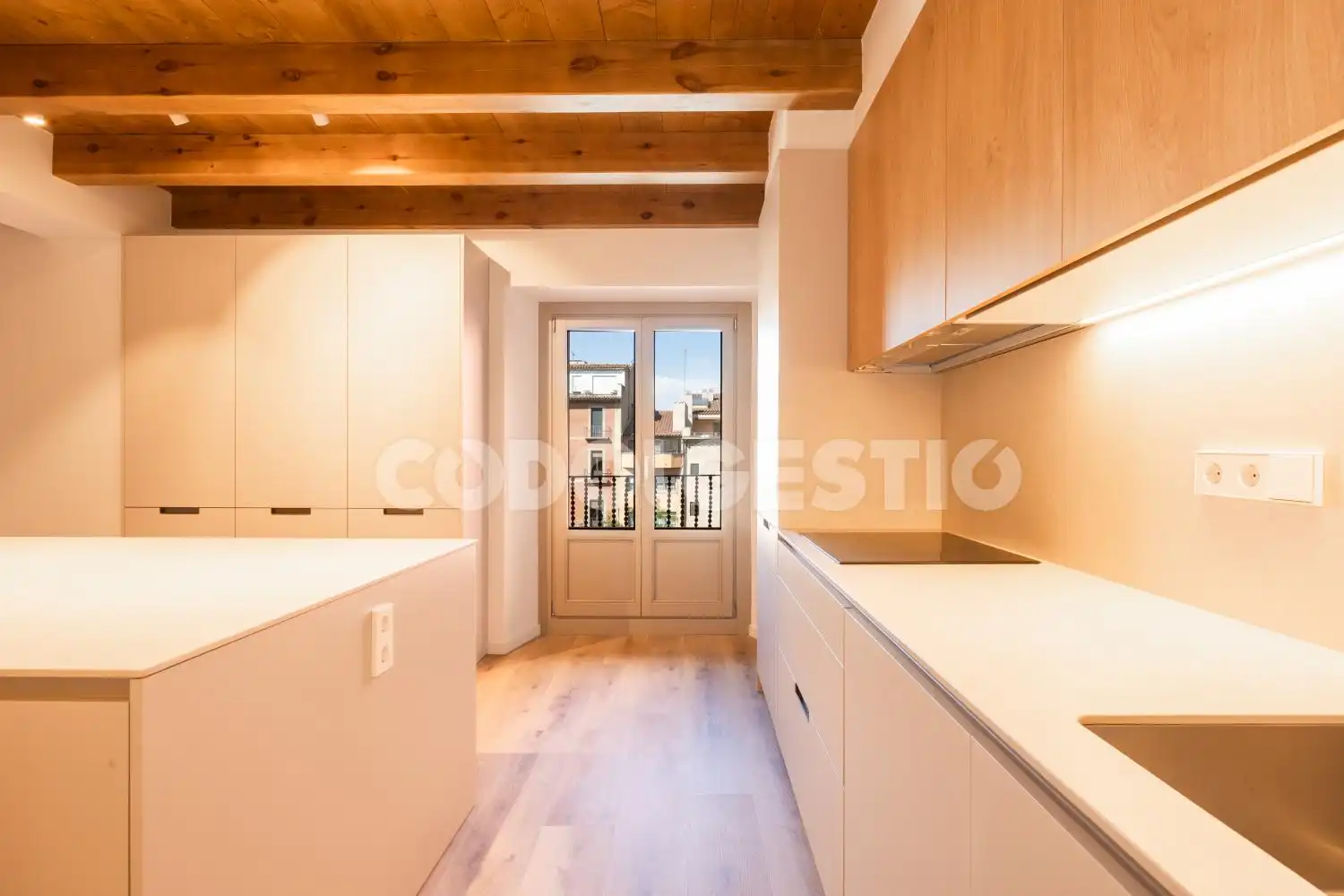 Kitchen of Flat for rent in Vic