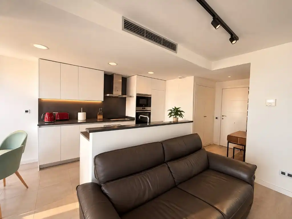 Living room of Flat for rent in Badalona  with Air Conditioner, Heating and Parquet flooring