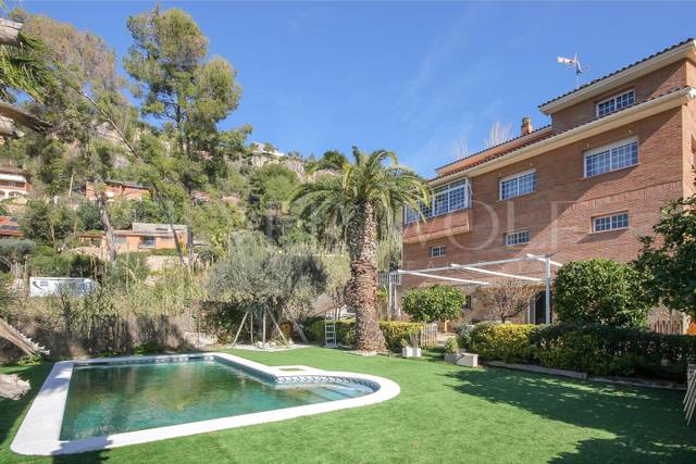 Casa-chalet en Venta en Carrer Montnegre en La Palma de Cervelló