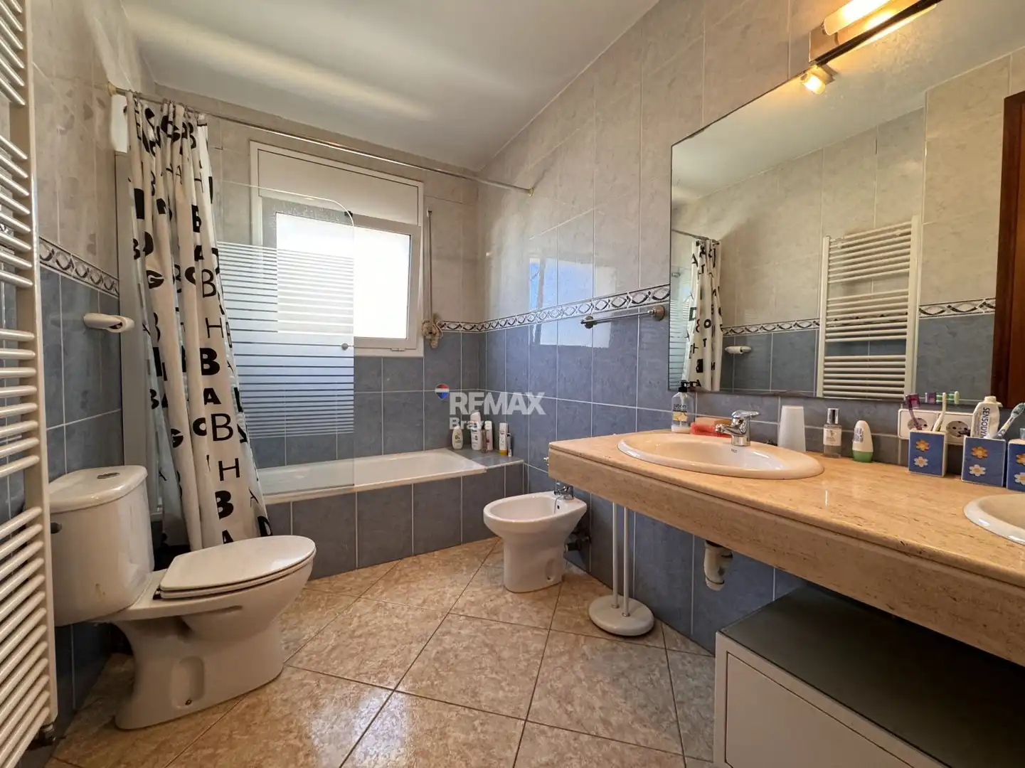 Baño de Casa o chalet en venta en Empuriabrava con Calefacción, Jardín privado y Terraza