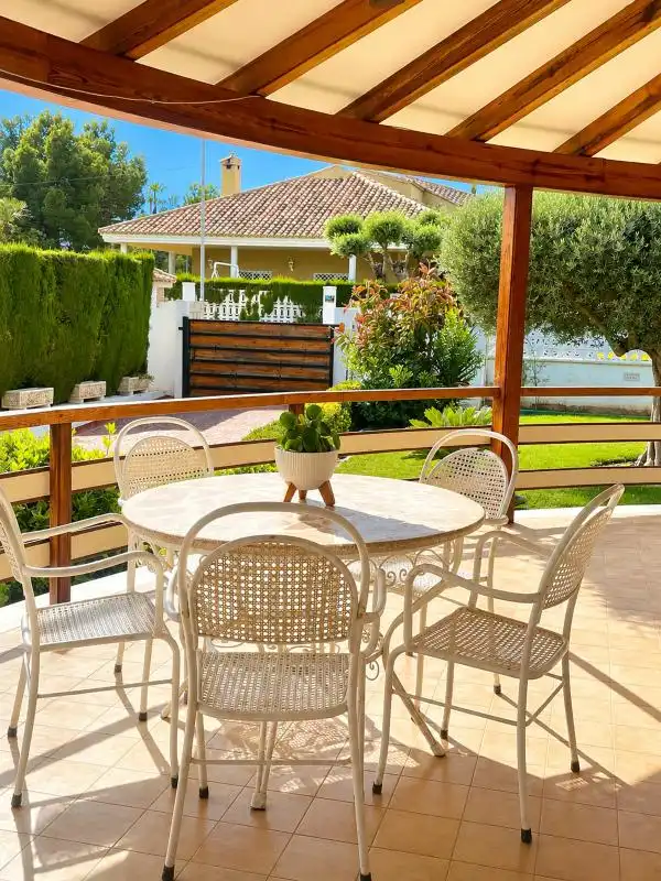 Terrassa de Casa o xalet en venda en L'Eliana amb Aire condicionat, Calefacció i Piscina