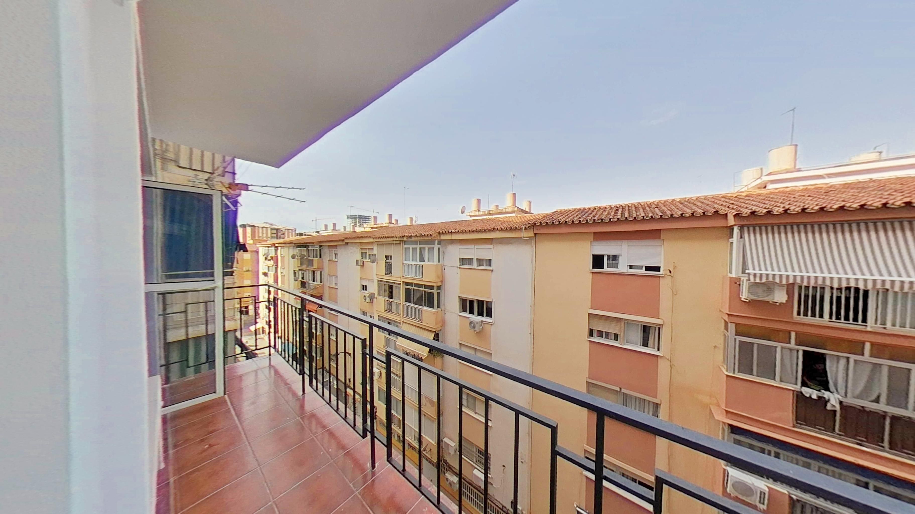 Exterior view of Flat for sale in Málaga Capital  with Terrace, Oven and Balcony