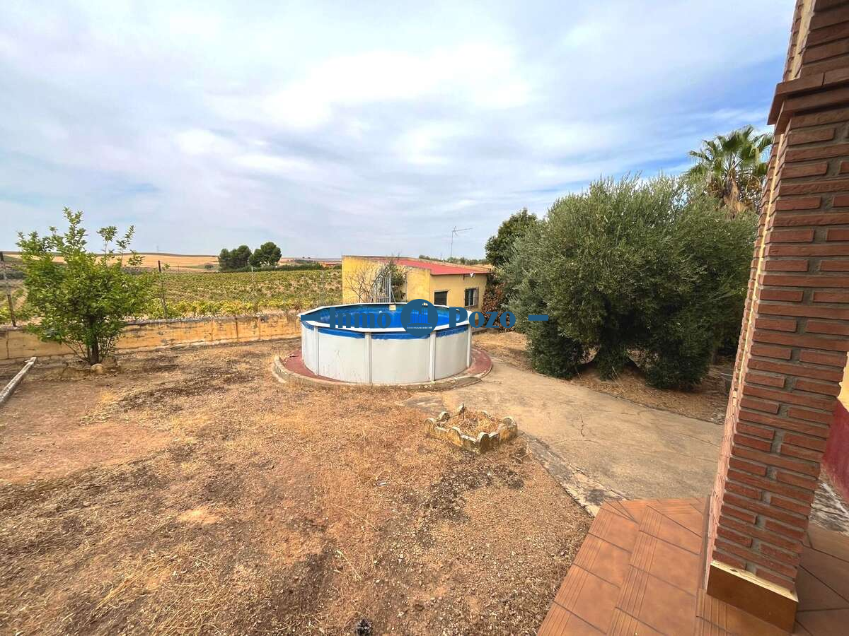 Swimming pool of House or chalet for sale in Aljucén  with Swimming Pool